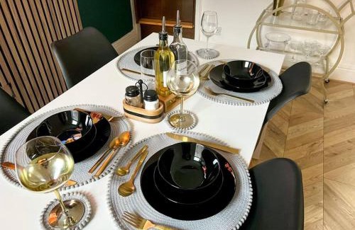 Forest Fields Apartment | City centre terrace town house