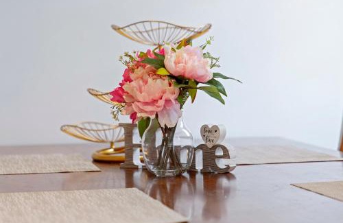 Maidstone House | City Charm Victorian House