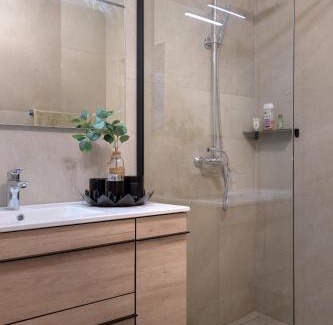Saint-Denis Apartment | City Cocoon T2 rénové proche centre Saint Denis