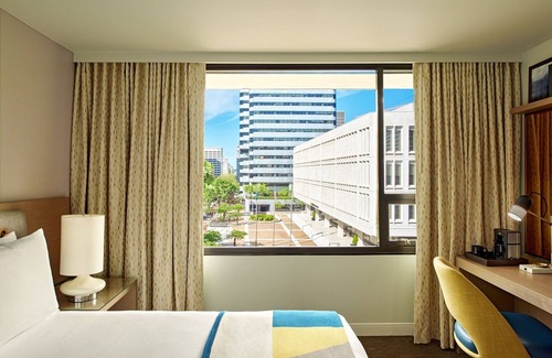 Downtown Portland Hotel | City Elegance at The Hotel Zags Portland - Premier City King, Urban Adventure