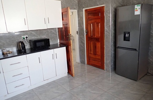 Livingstone Apartment | City Escape Apartment