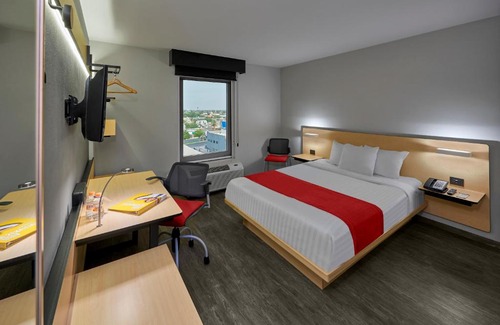 Mexicali Hotel | City Express by Marriott Mexicali