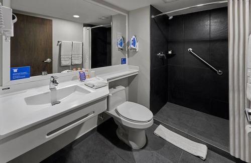 Carlos Pacheco 4 Hotel | City Express by Marriott Ensenada