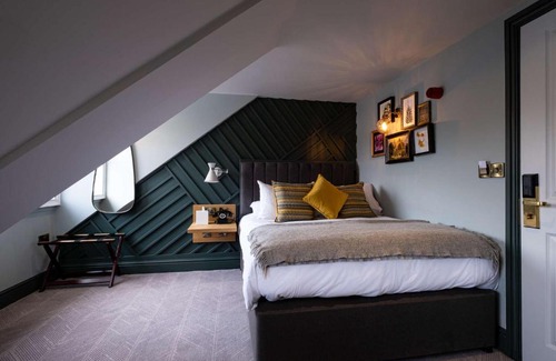 Exeter Hotel | City Gate