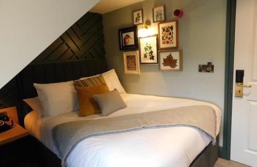 Exeter Hotel | City Gate