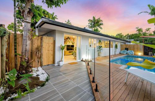 Manunda House | City Haven - A Slice of Paradise Fringing the CBD