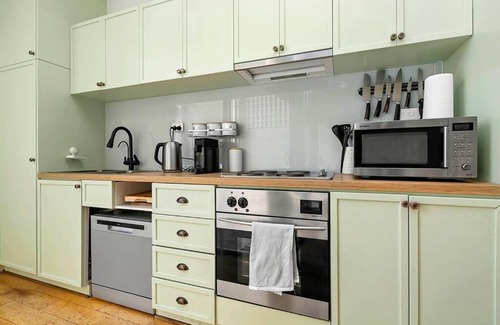 Adelaide Central Business District House | City Oasis 2-BR Townhouse with Balcony & Parking