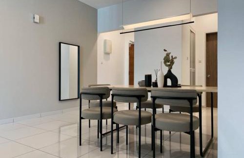 Bukit Jalil Apartment | City Of Green near Bukit Jalil Cozy 7pax 3R2B