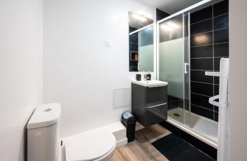 Evreux Apartment | City pop