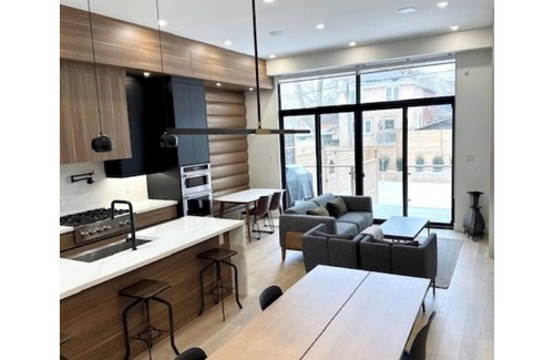 Old East York House | City Sanctuary: Stay & Unwind!