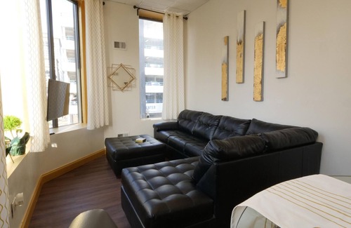 Downtown Pittsburgh Apartment | City Views Downtown Apt Walk Everywhere