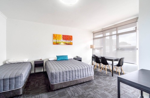 Mile End Hotel | City West Motel