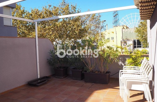 Platja d'Aro Apartment | CITYCENTER APARTMENT WITH 3 BEDROOMS AND 2 TERRACES, AT 3 MINUTES FROM THE BEACH