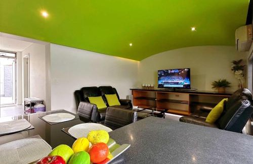 North Hobart House | Cityside Beautiful Lodge - close to City & Airpor