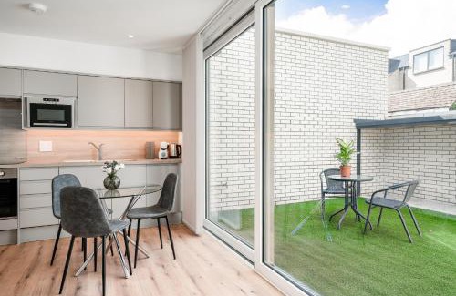 Mill Road Apartment | Citystay Living - Holland Place