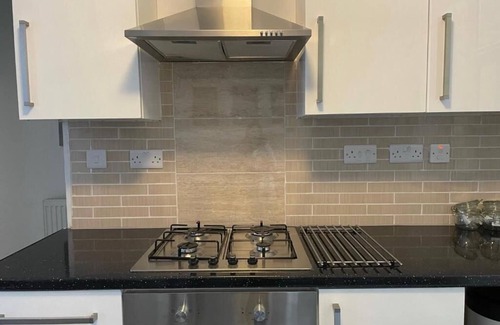 Liverpool Apartment | CityStays Rooms with Free Parking - Deluxe Double Room 2