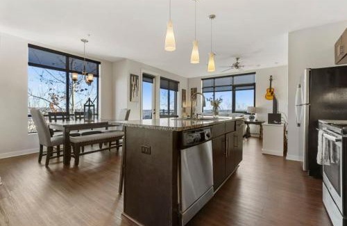 Rolling Mill Hill House | Cityview 211