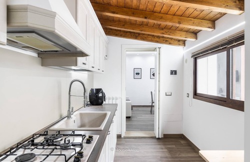 Avola Apartment | Civico 6 in Avola With 2 Bedrooms and 1 Bathrooms
