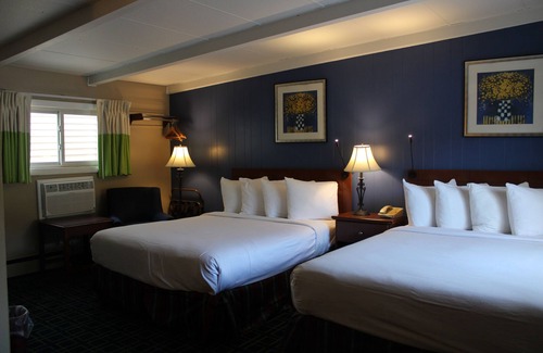 Claremont Hotel | Claremont Motor Lodge