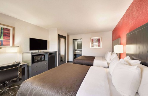 Russellville Hotel | Clarion Inn & Suites Russellville I-40