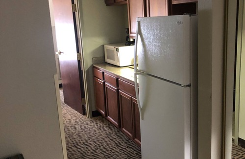 West Ashley Hotel | Clarion Pointe Charleston - West Ashley