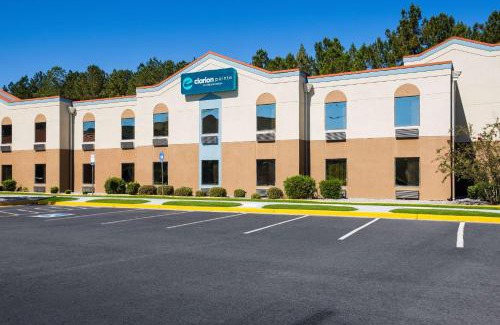 Flemington Hotel | Clarion Pointe Hinesville near Fort Stewart