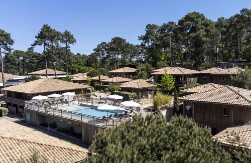 Claouey Apartment | Classic Lodge 2 Bedrooms 4 People