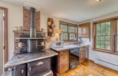 Whitefield House | Classic & quiet New England home on gorgeous property with screened porch