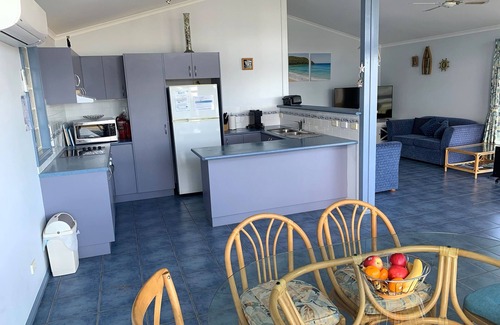 Durras North House | Classic south coast beach house with beach, forest and a lake on the doorstep