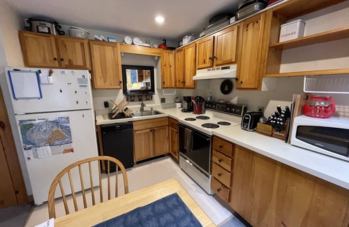 Carrabassett Valley Condo | Classic Sugarloaf slope side Condo near outdoor center trails and Snubber lift