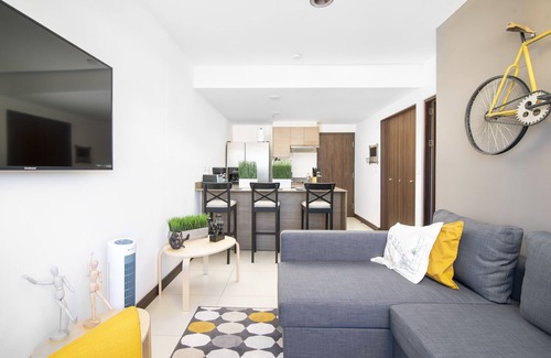 Pavas Apartment | Classy Apartment w/King Bed Close to Airports