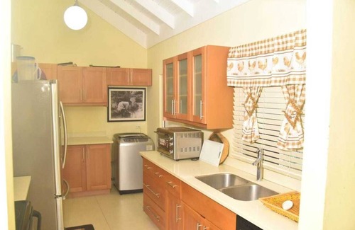 St. Ann's Bay Villa | Clean, Cozy, Convenient, Villa in Elite Community