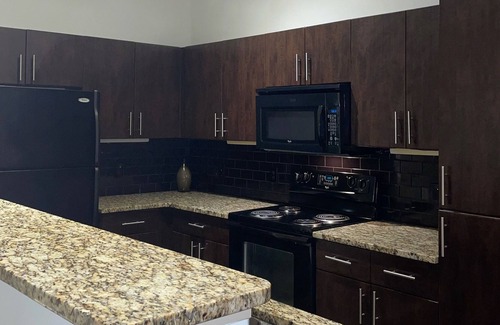 SoNo Apartment | CLEAN, SAFE CHIC LOFT STYLE APARTMENT! Long Term