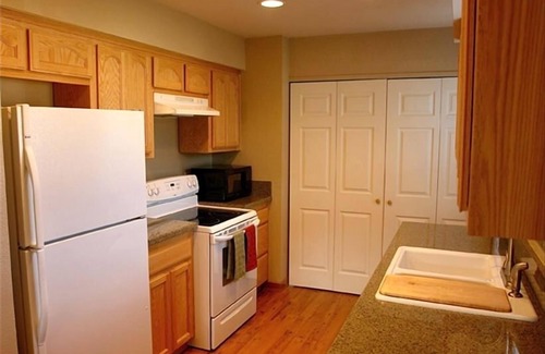 Clear Lake House | Clear Lake Vacation Home on the Water-Close to Wine-Tasting!