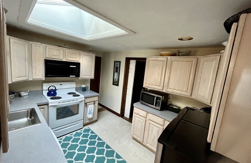 Plymouth Apartment | Clear Pond Inn - Penthouse, Pet friendly beach front property in Plymouth!