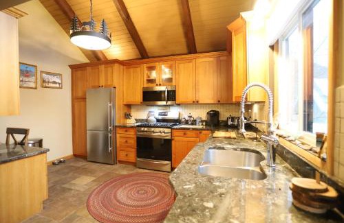 Lincoln House | Clearbrook 2, Lincoln