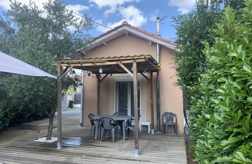 Ambares-et-Lagrave House | Cleau - Ambares Lagrave