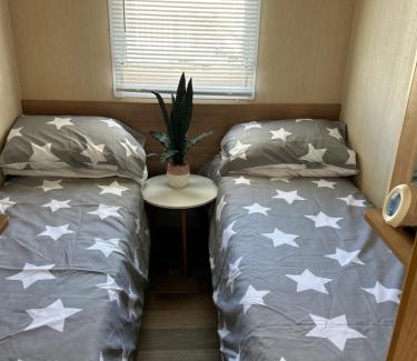 Grimsby Other | Cleethorpes beach haven site