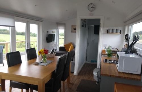 Dalry House | Cleeves Cabins Ailsa Luxury Lodge with hot tub