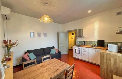 Chateaurenard Apartment | Clemence - Charmant T2 Calme et Lumineux