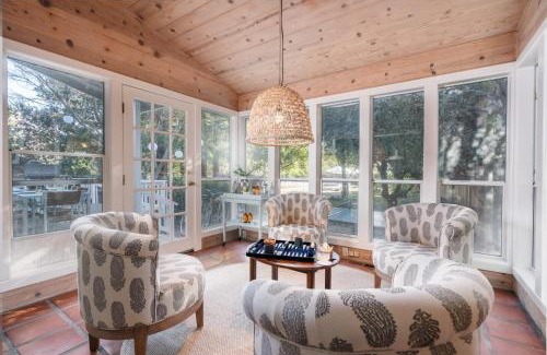 Santa Rosa House | Clementine By AvantStay Bright Modern Retreat w Pool Pool Table Large Patio
