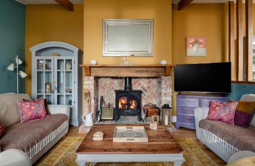 Dawlish House | Clementine Cottage, Hot Tub, Pool Table, Holcombe Beach 600m