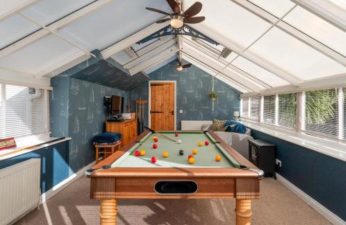 Dawlish House | Clementine Cottage, Hot Tub, Pool Table, Holcombe Beach 600m