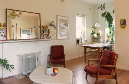 Kew Apartment | Cleopatra Villa Inspired Art Deco Apartment