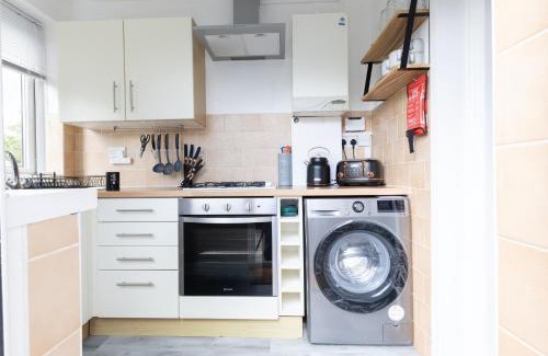 Stockton-on-Tees House | Cleveland House Fast Wifi & Free Parking
