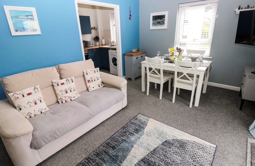 Tenby Cottage | Clicketts Court