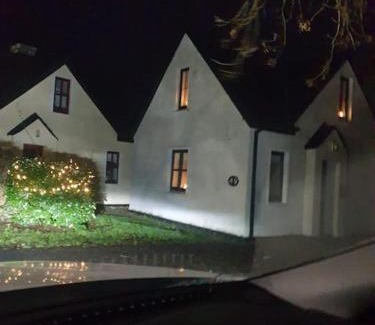 Clifden House | Clifden Glen Cottage