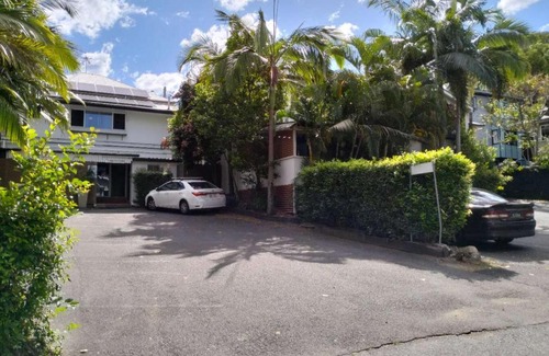 Kangaroo Point Hotel | cliffinn kangaroo point