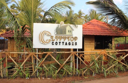Calangute Resort | Clifftop Cottages