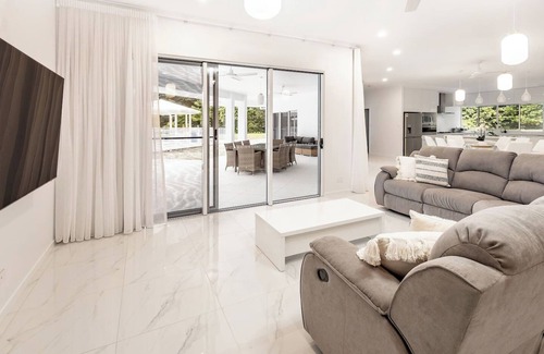 Clifton Beach House | Clifton Cove A Luxury Escape by the Beach